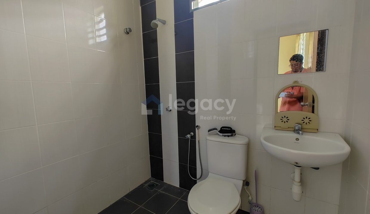 Semi_D_Puncak_Iskandar_Seri_Iskandar_Perak_25