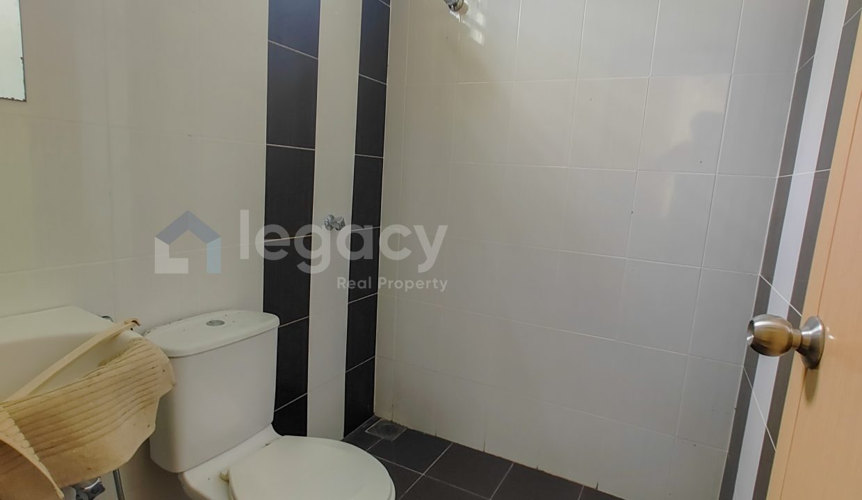 Semi_D_Puncak_Iskandar_Seri_Iskandar_Perak_26