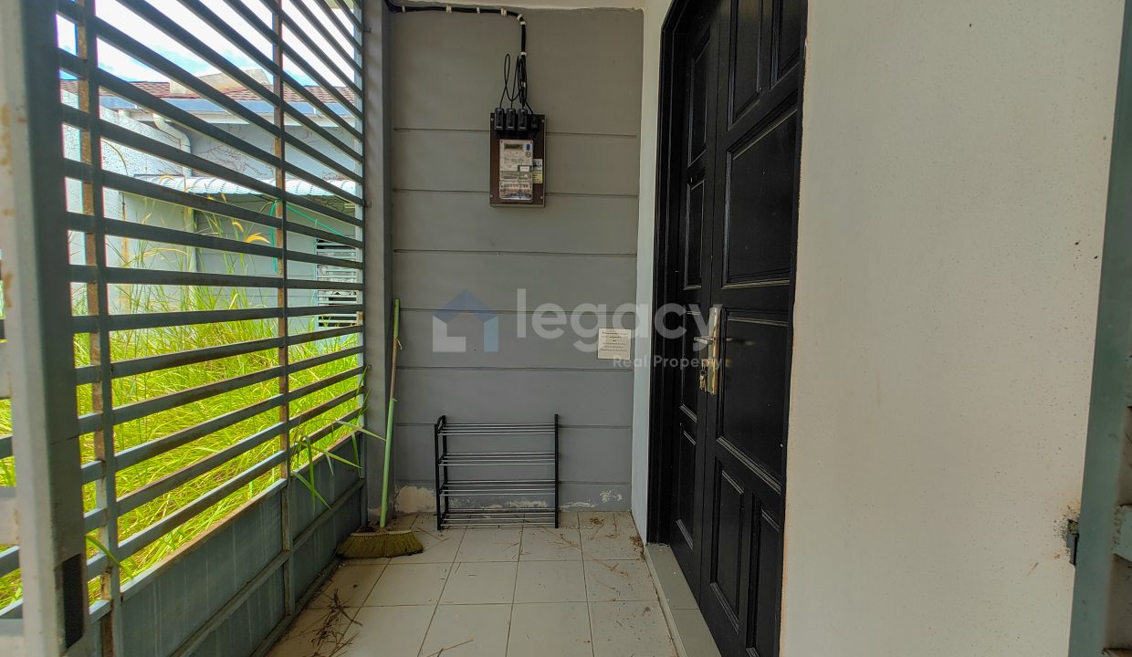 Semi_D_Puncak_Iskandar_Seri_Iskandar_Perak_5