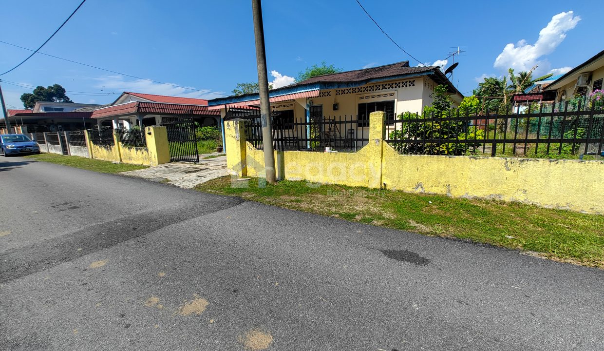 Banglo_Desa_Changkat_Batu_Gajah_Aidi_2