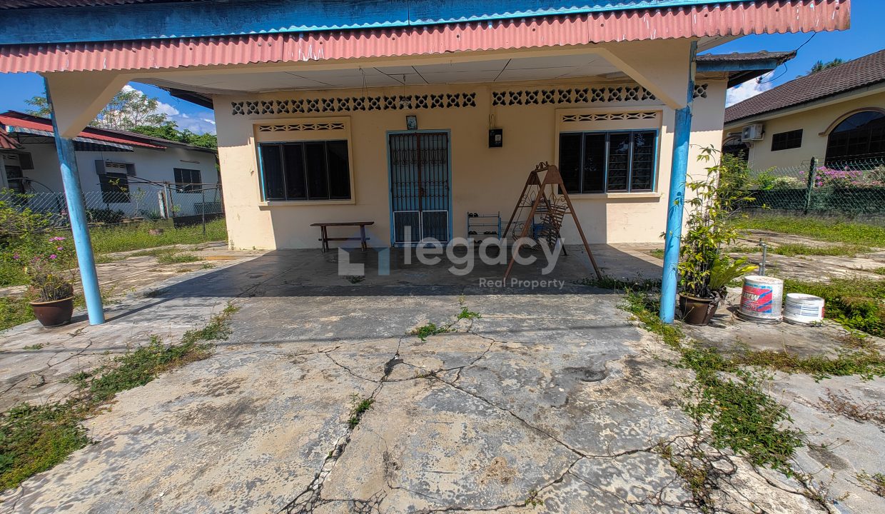 Banglo_Desa_Changkat_Batu_Gajah_Aidi_3