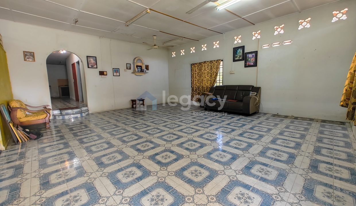 Banglo_Desa_Changkat_Batu_Gajah_Aidi_8