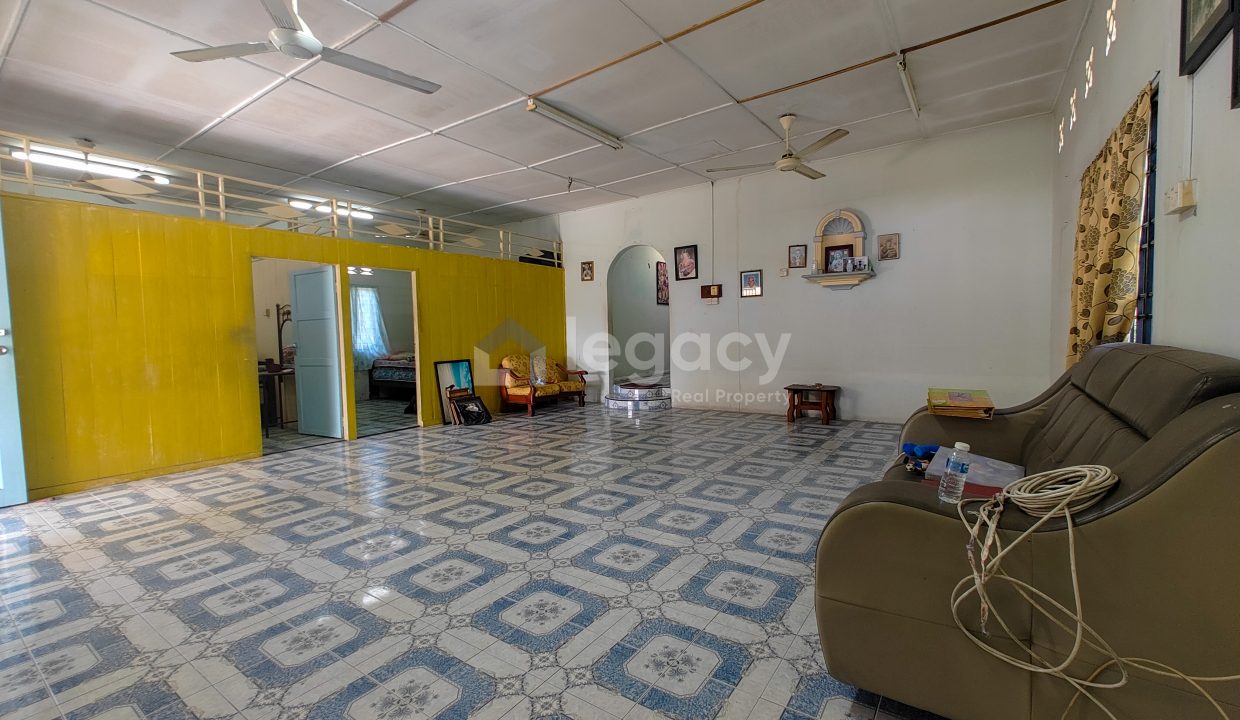 Banglo_Desa_Changkat_Batu_Gajah_Aidi_9