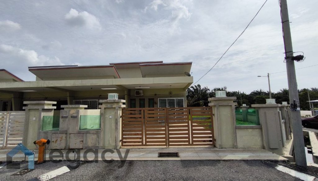 [Freehold] Teres Corner Lot Taman Gelung Permai,Gelung Pepuyu Bota Perak